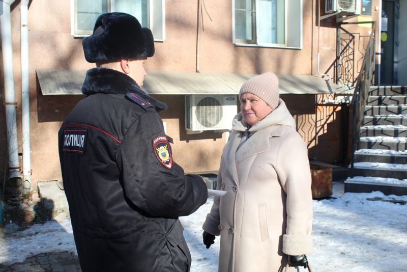 Сотрудники отдела экономической безопасности и противодействия коррупции УМВД России по Еврейской автономной области проводят системную работу по повышению правовой грамотности населения в сфере оборота потребительских...