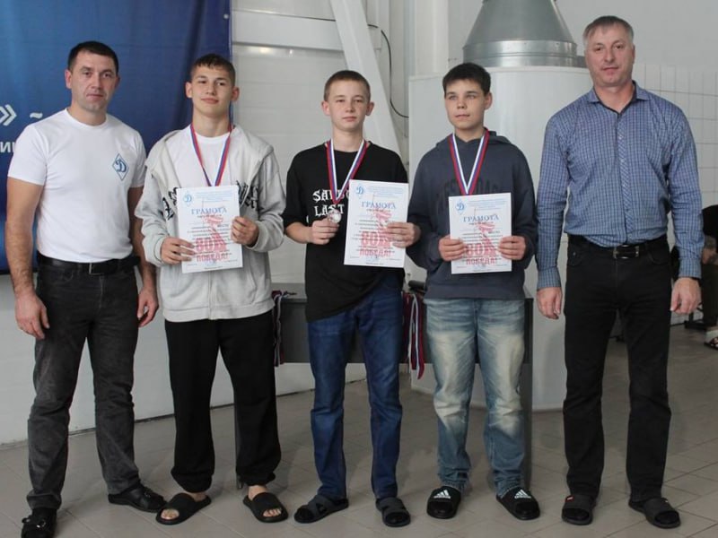 Определили лучших спортсменов по плаванию среди школьников в городе Облучье Определили лучших спортсменов по плаванию среди школьников в городе Облучье