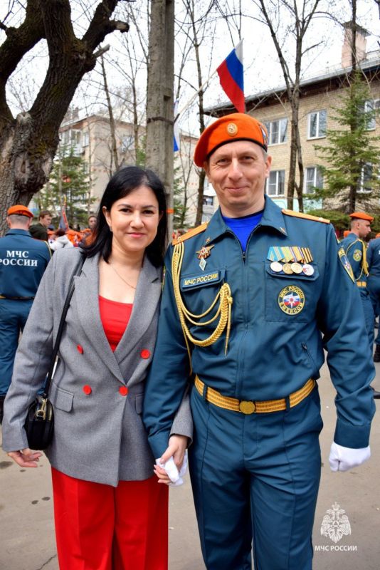 Отличного воскресенья желают тебе Иван и Наталья Дорошенко ;)