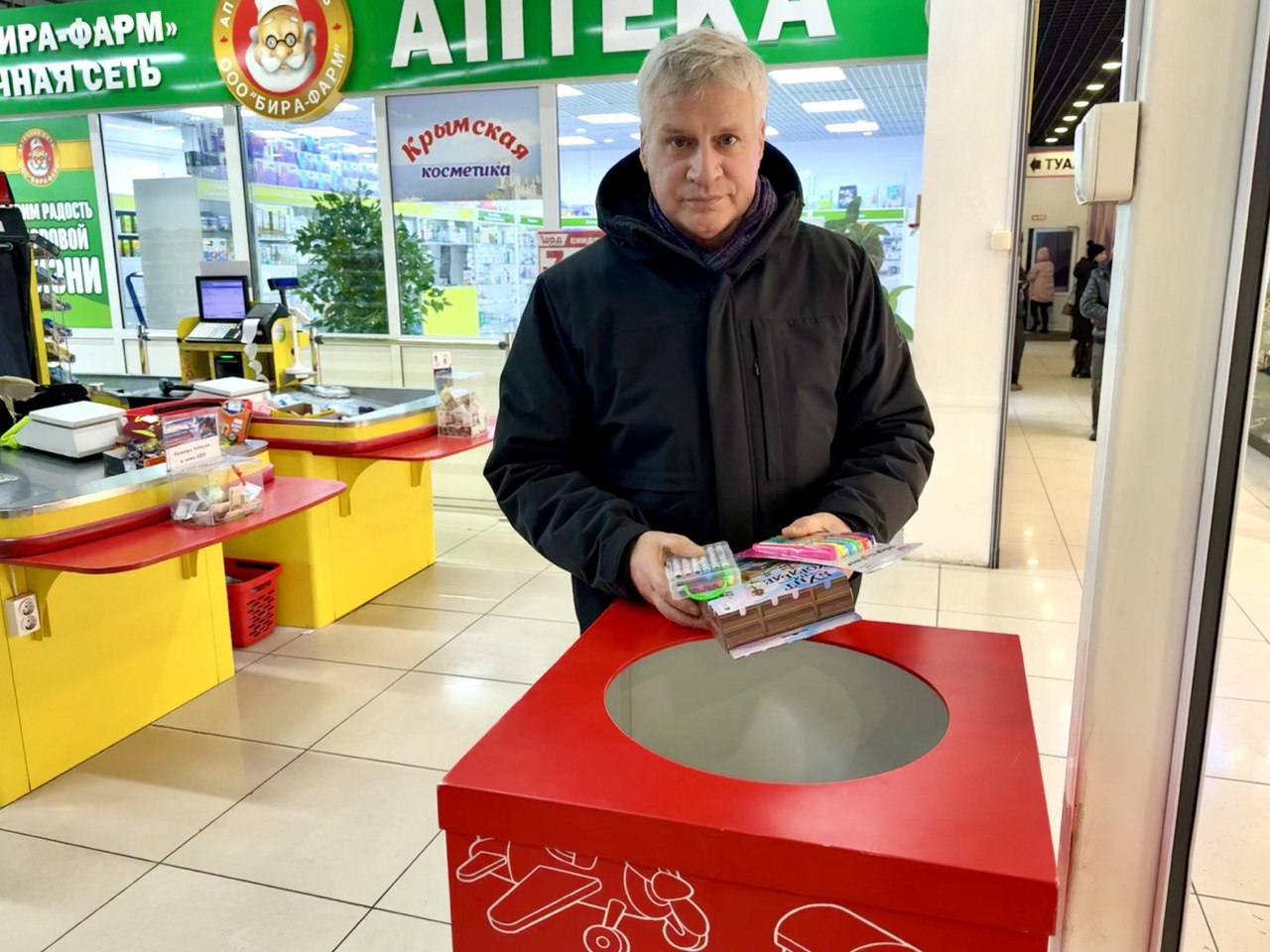 Члены Общественной палаты ЕАО присоединились к всероссийской благотворительной акции «Коробка храбрости» Члены Общественной палаты ЕАО присоединились к всероссийской благотворительной акции «Коробка храбрости»