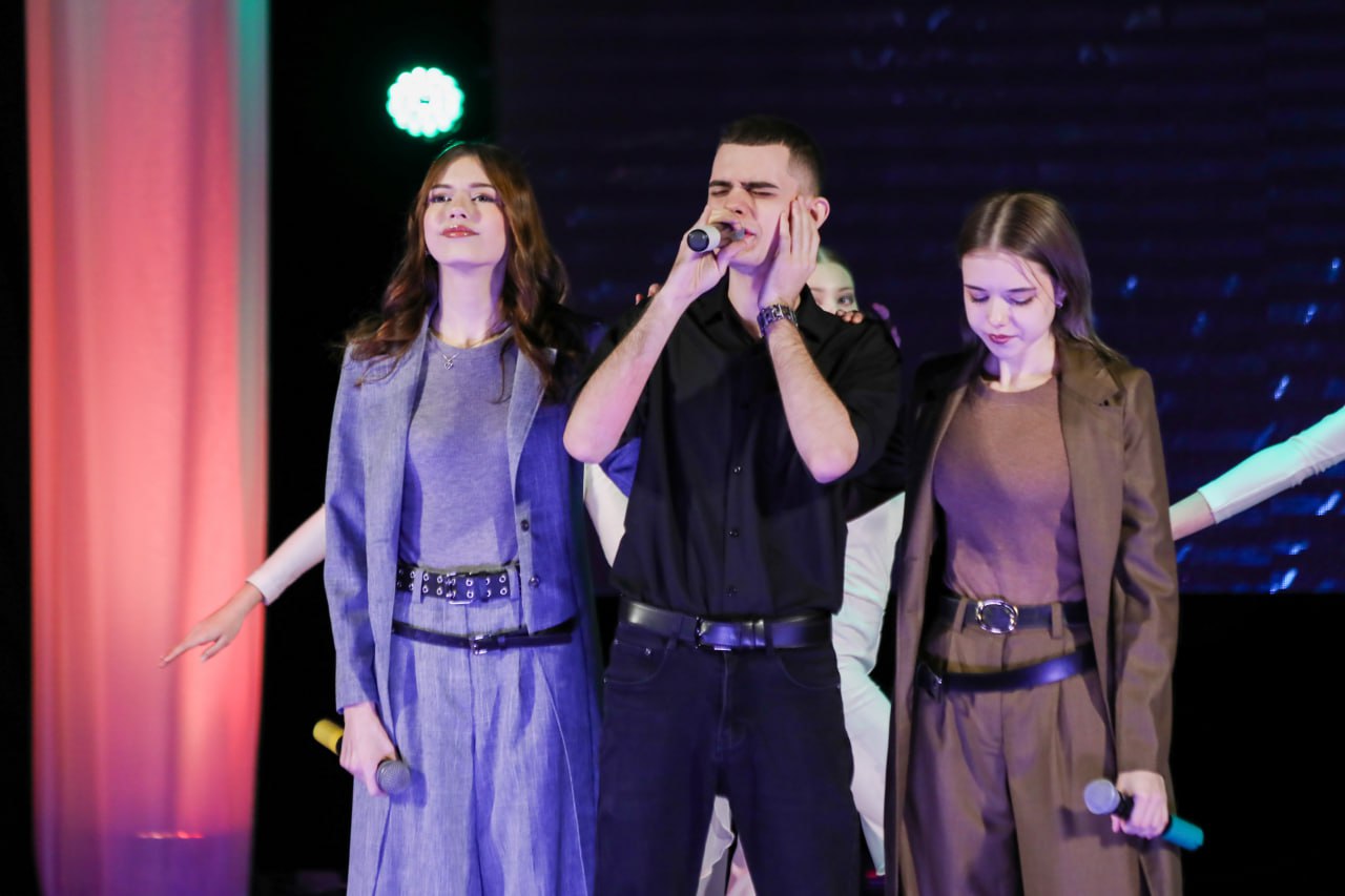 «Винил» отметил 15-й день рождения «Винил» отметил 15-й день рождения