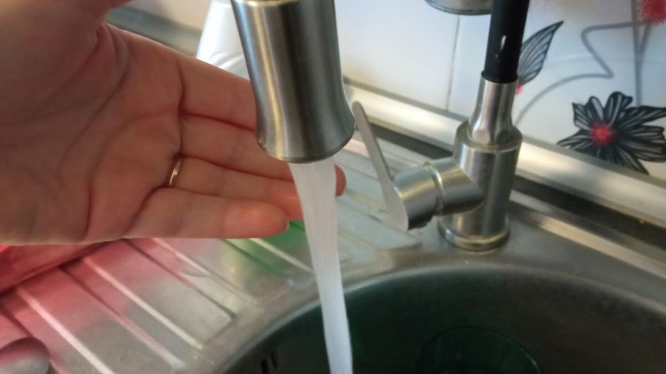 Как одна женщина нашла способ сэкономить на коммунальных платежах: неочевидные хитрости