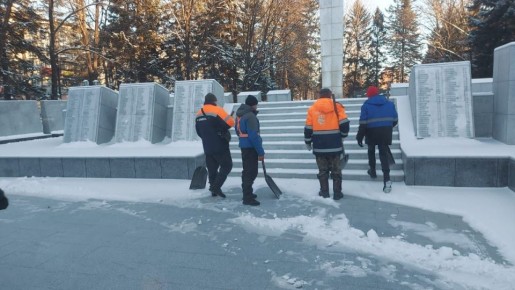 В областном центре коммунальные службы наводят порядок на улицах Биробиджана
