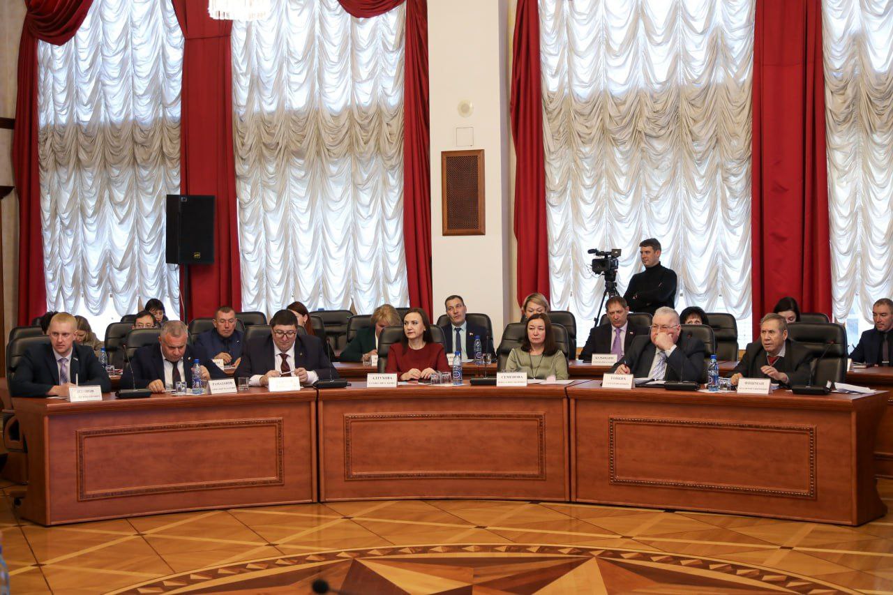 Состоялось внеочередное заседание Законодательного Собрания ЕАО Состоялось внеочередное заседание Законодательного Собрания ЕАО