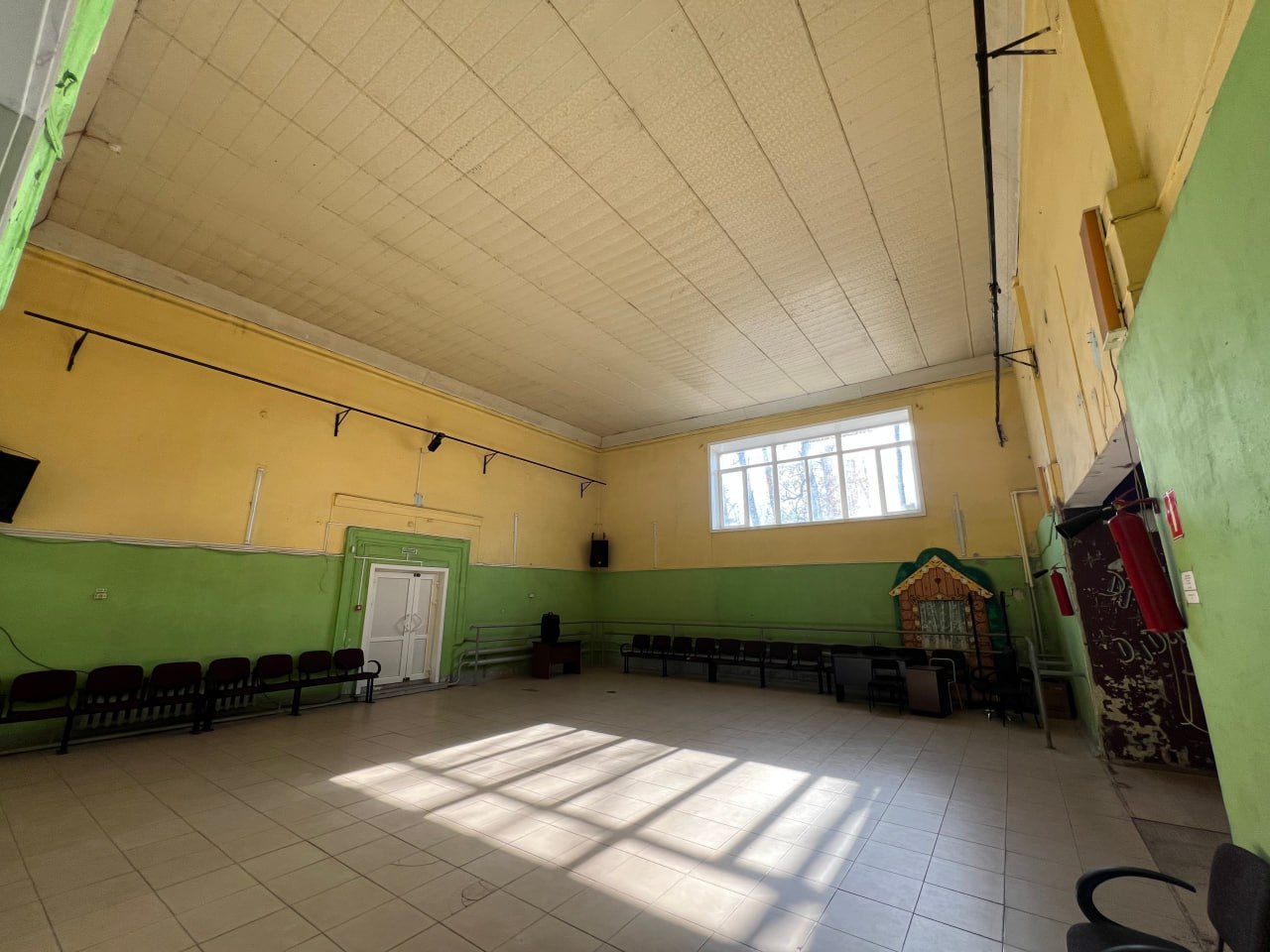 Звуковое и световое оснащение малого зала обновилось в Доме культуры Октябрьского района ЕАО Звуковое и световое оснащение малого зала обновилось в Доме культуры Октябрьского района ЕАО