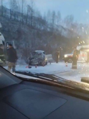 От лобового столкновения погибли двое: подробности ДТП