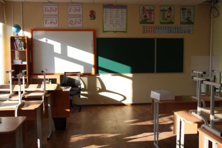 Возобновился капитальный ремонт школы в селе Амурзет ЕАО