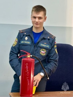 Инспектор пожарного надзора Владимир Турбин желает тебе безопасного понедельника