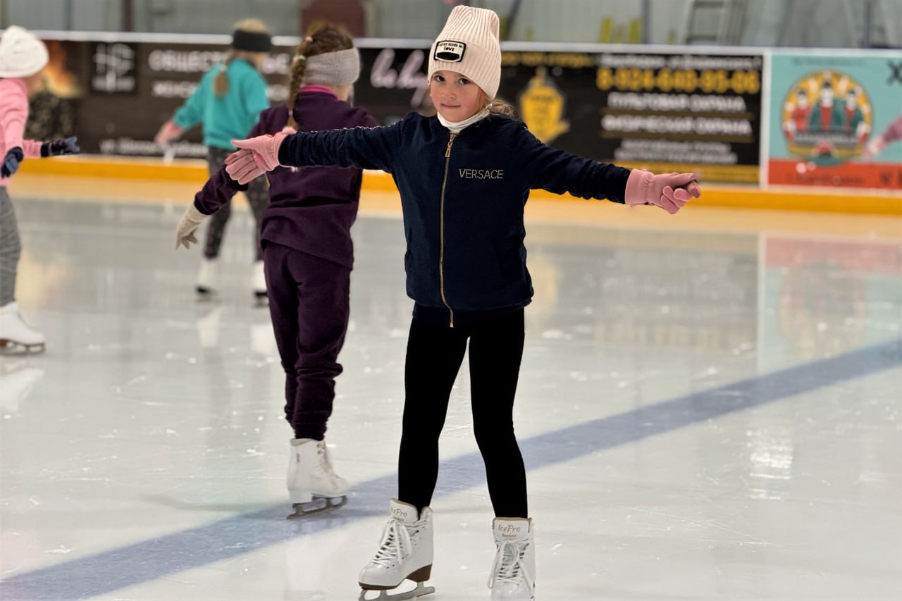 Секция фигурного катания начала работу в спортивной школе ЕАО Секция фигурного катания начала работу в спортивной школе ЕАО