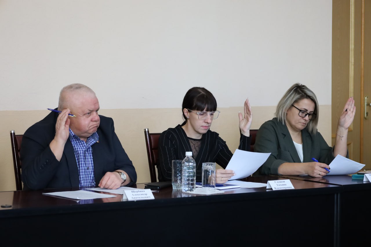 В городской Думе Биробиджана состоялось совместное заседание комиссий по ключевым вопросам развития города В городской Думе Биробиджана состоялось совместное заседание комиссий по ключевым вопросам развития города