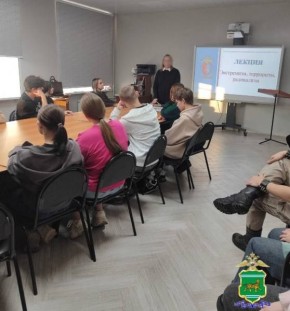 Полицейские обсудили со студентами технологического техникума опасность экстремизма и терроризма