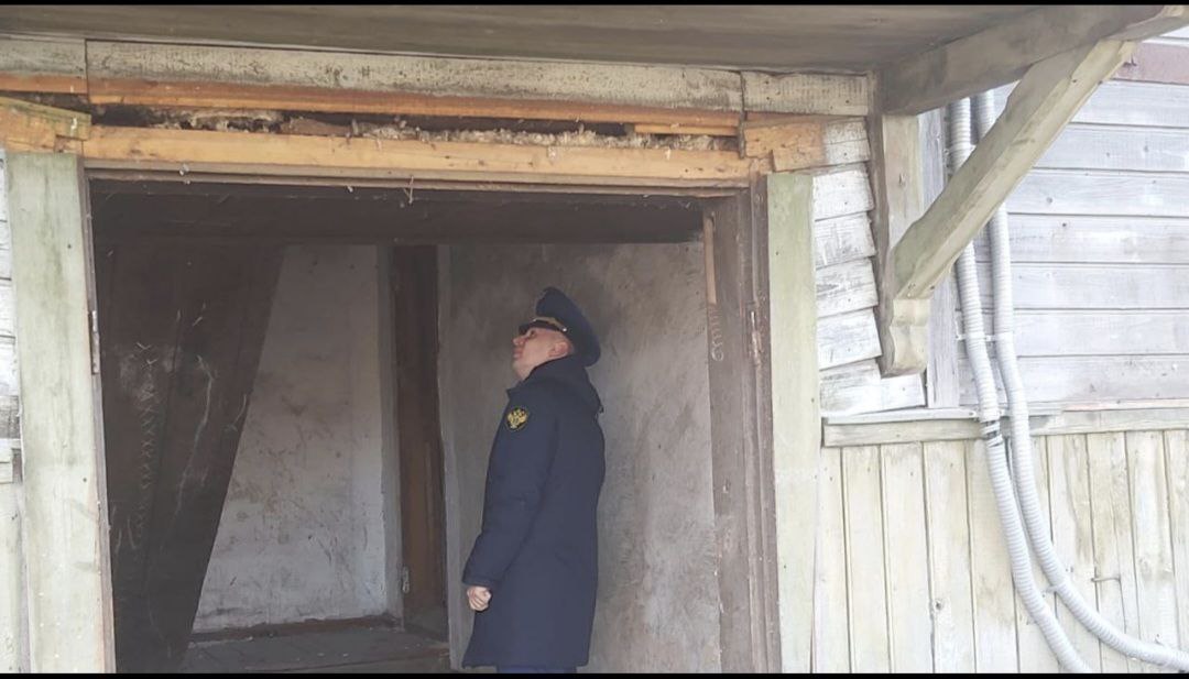 В Еврейской автономной области прокуратура помогла инвалиду-колясочнику получить благоустроенную квартиру В Еврейской автономной области прокуратура помогла инвалиду-колясочнику получить благоустроенную квартиру