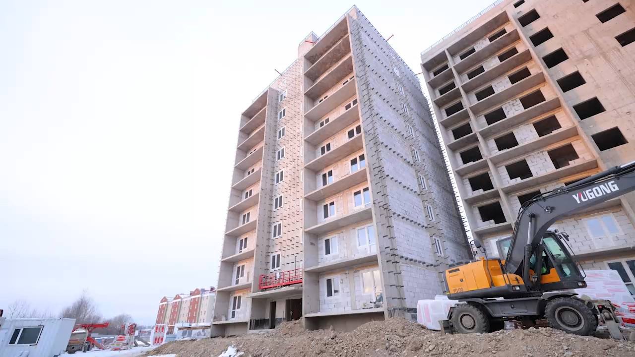 Возведение первого в регионе арендного дома продолжается в Биробиджане