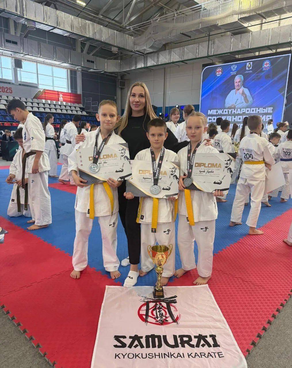 34 призовых мест завоевали каратисты ЕАО на международных соревнованиях в Хабаровске 34 призовых мест завоевали каратисты ЕАО на международных соревнованиях в Хабаровске