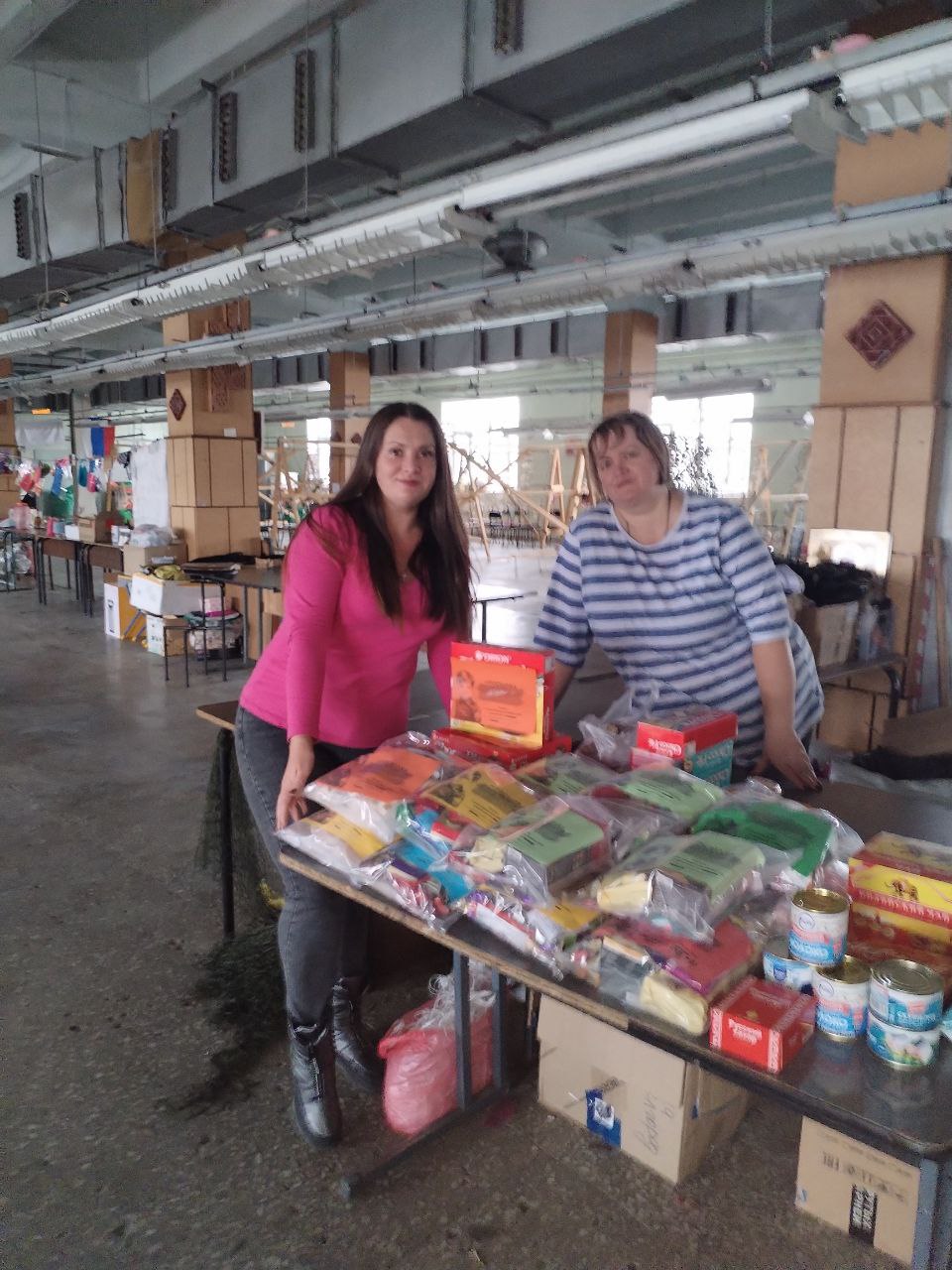 В Биробиджане волонтёры с большим сердцем помогают на передовой и в тылу В Биробиджане волонтёры с большим сердцем помогают на передовой и в тылу