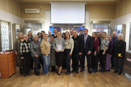 В Биробиджанском краеведческом музее открылась выставка к 30-летию избирательной системы ЕАО