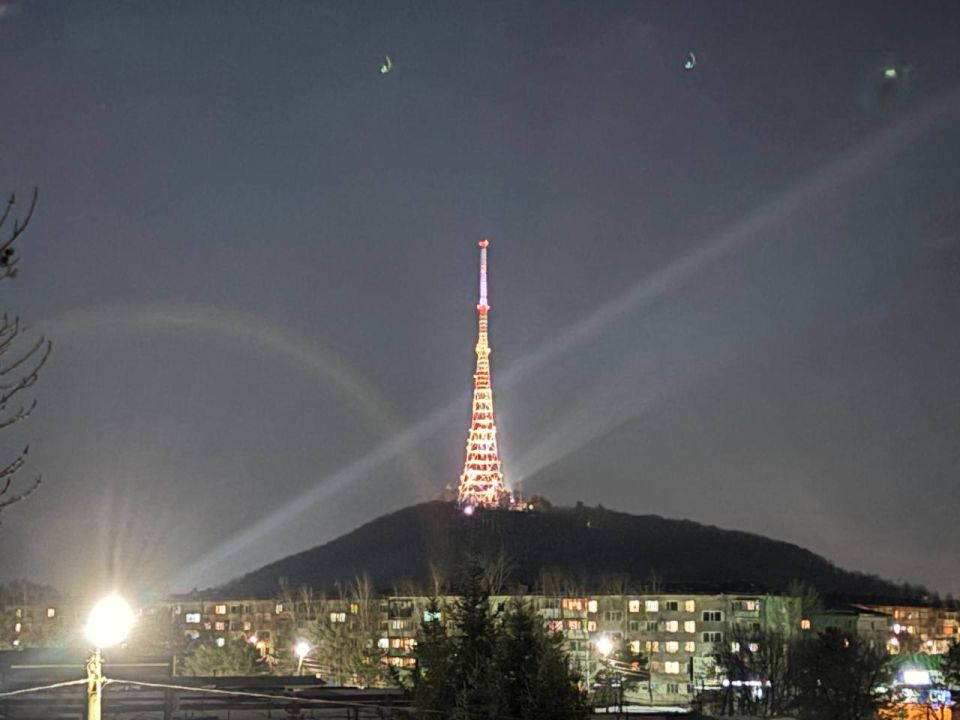 Подсветку включат на телебашне в Биробиджане в День Героев Отечества