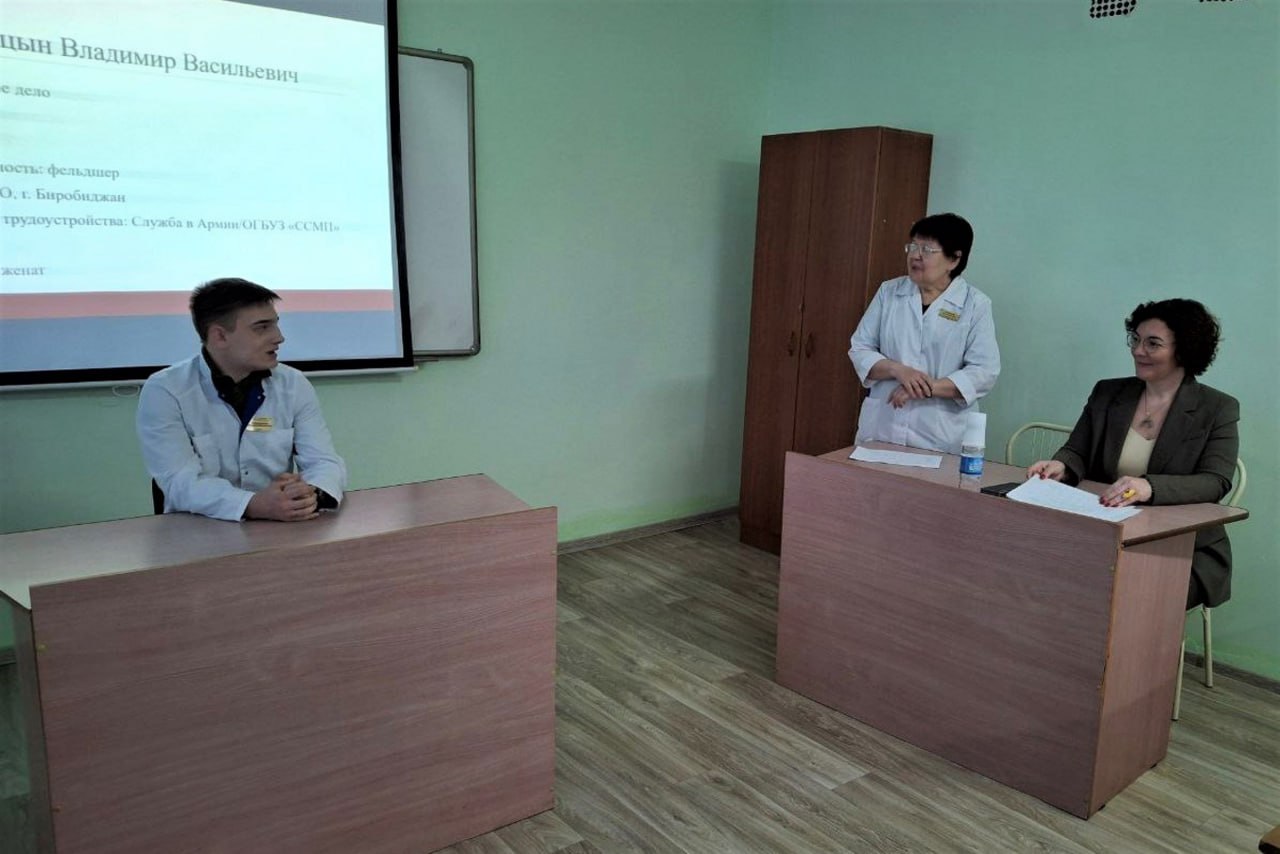 92 выпускника Биробиджанского медицинского колледжа приняли участие в предварительном распределении 92 выпускника Биробиджанского медицинского колледжа приняли участие в предварительном распределении
