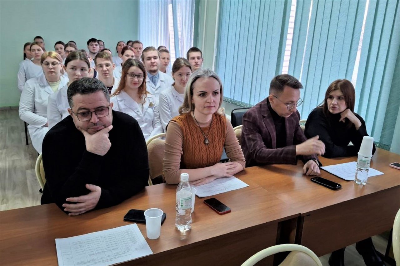 92 выпускника Биробиджанского медицинского колледжа приняли участие в предварительном распределении 92 выпускника Биробиджанского медицинского колледжа приняли участие в предварительном распределении