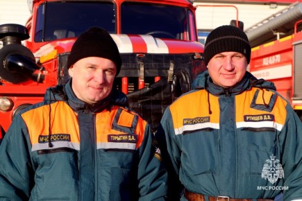 Доброе утро, друзья!. За минувшие сутки пожарные тушили сарай в Биробиджане Сегодня облачно, ветер до 10 м/с Днем -15