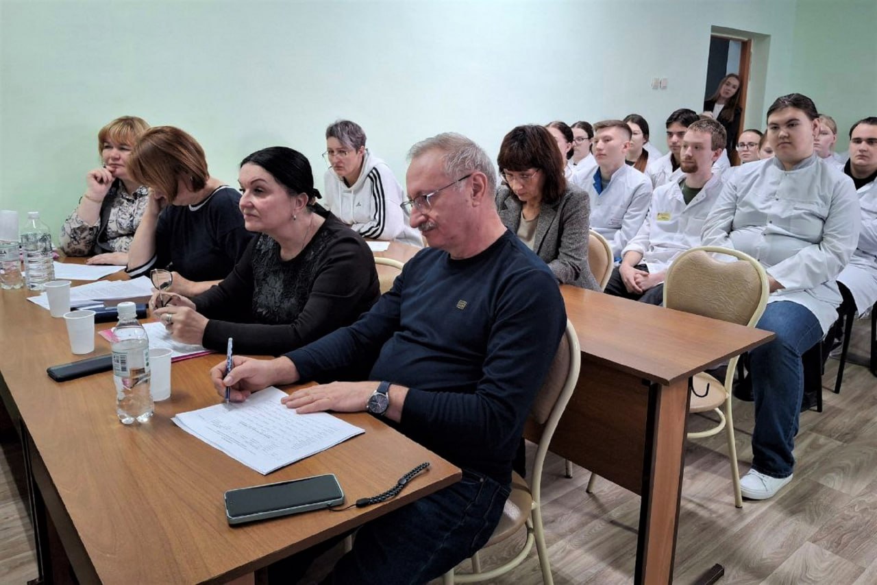 92 выпускника Биробиджанского медицинского колледжа приняли участие в предварительном распределении 92 выпускника Биробиджанского медицинского колледжа приняли участие в предварительном распределении