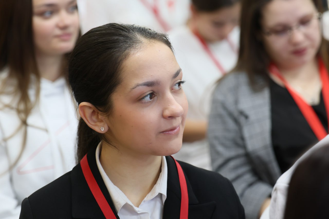 Губернатор ЕАО Мария Костюк отметила достижения и наградила активистов «Движения Первых» Губернатор ЕАО Мария Костюк отметила достижения и наградила активистов «Движения Первых»