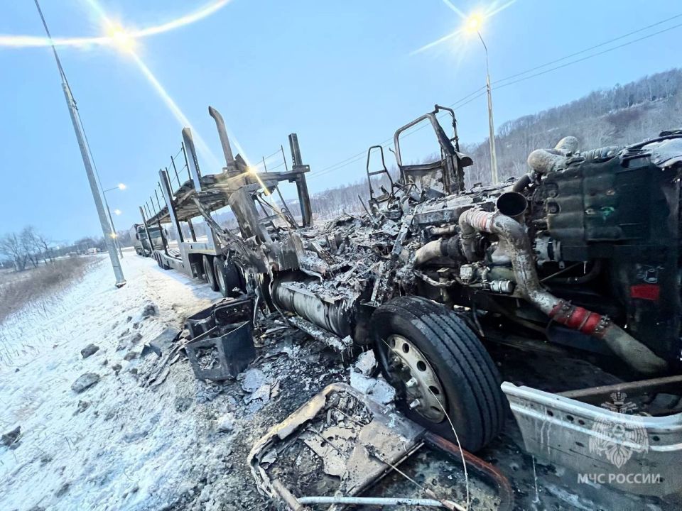 Чудом спасся из горящего автовоза водитель в г. Облучье
