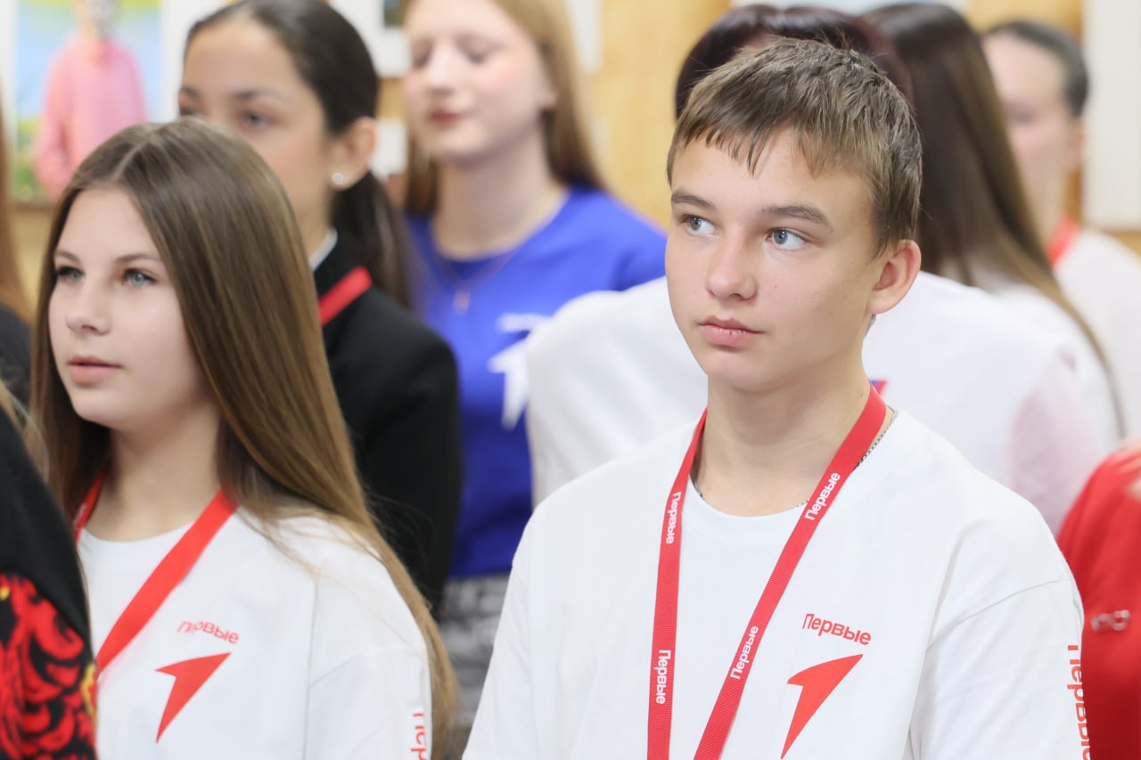 Губернатор ЕАО Мария Костюк отметила достижения и наградила активистов «Движения Первых» Губернатор ЕАО Мария Костюк отметила достижения и наградила активистов «Движения Первых»