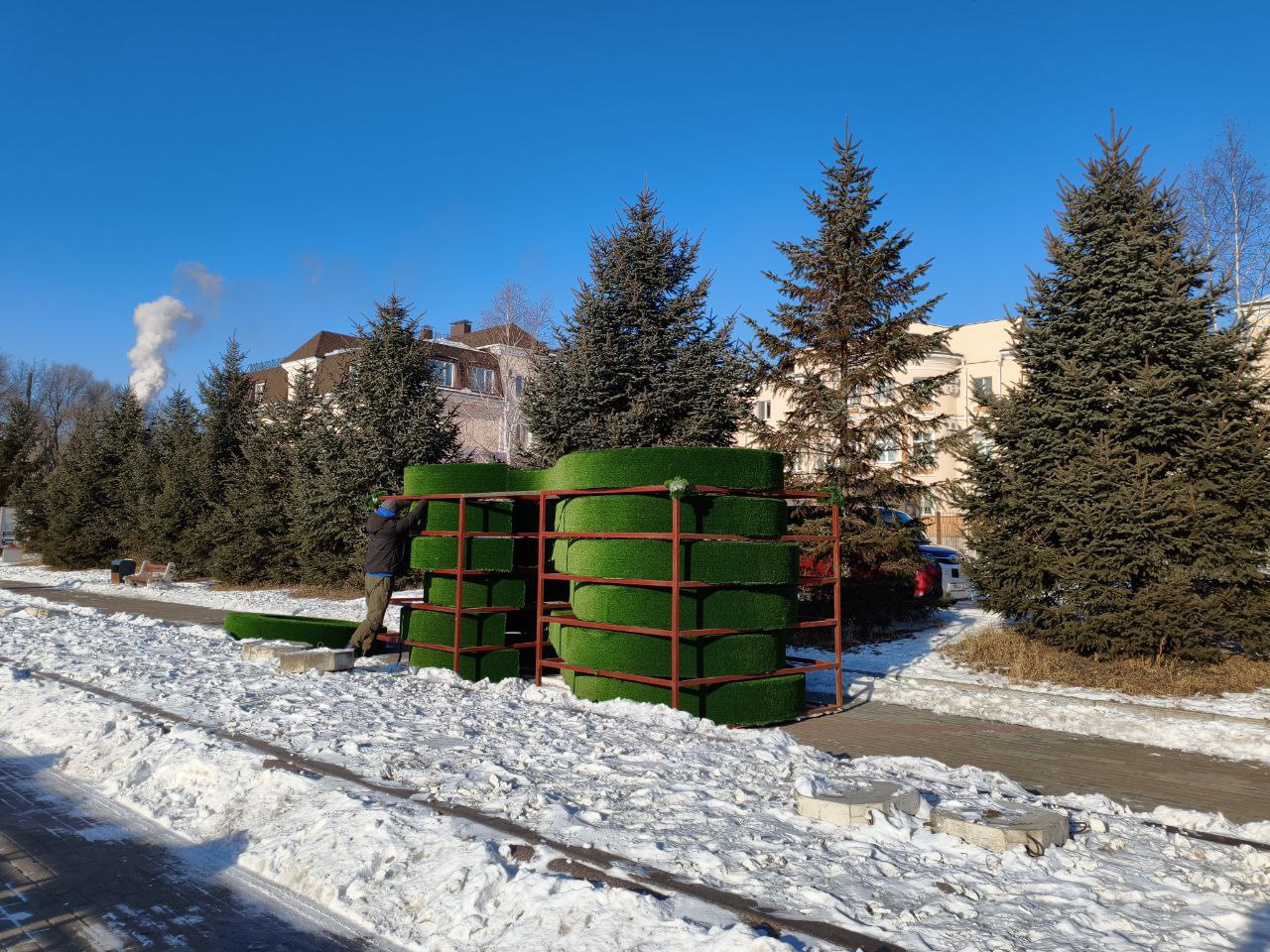 В Биробиджане контролируют ход работ по благоустройству набережной В Биробиджане контролируют ход работ по благоустройству набережной