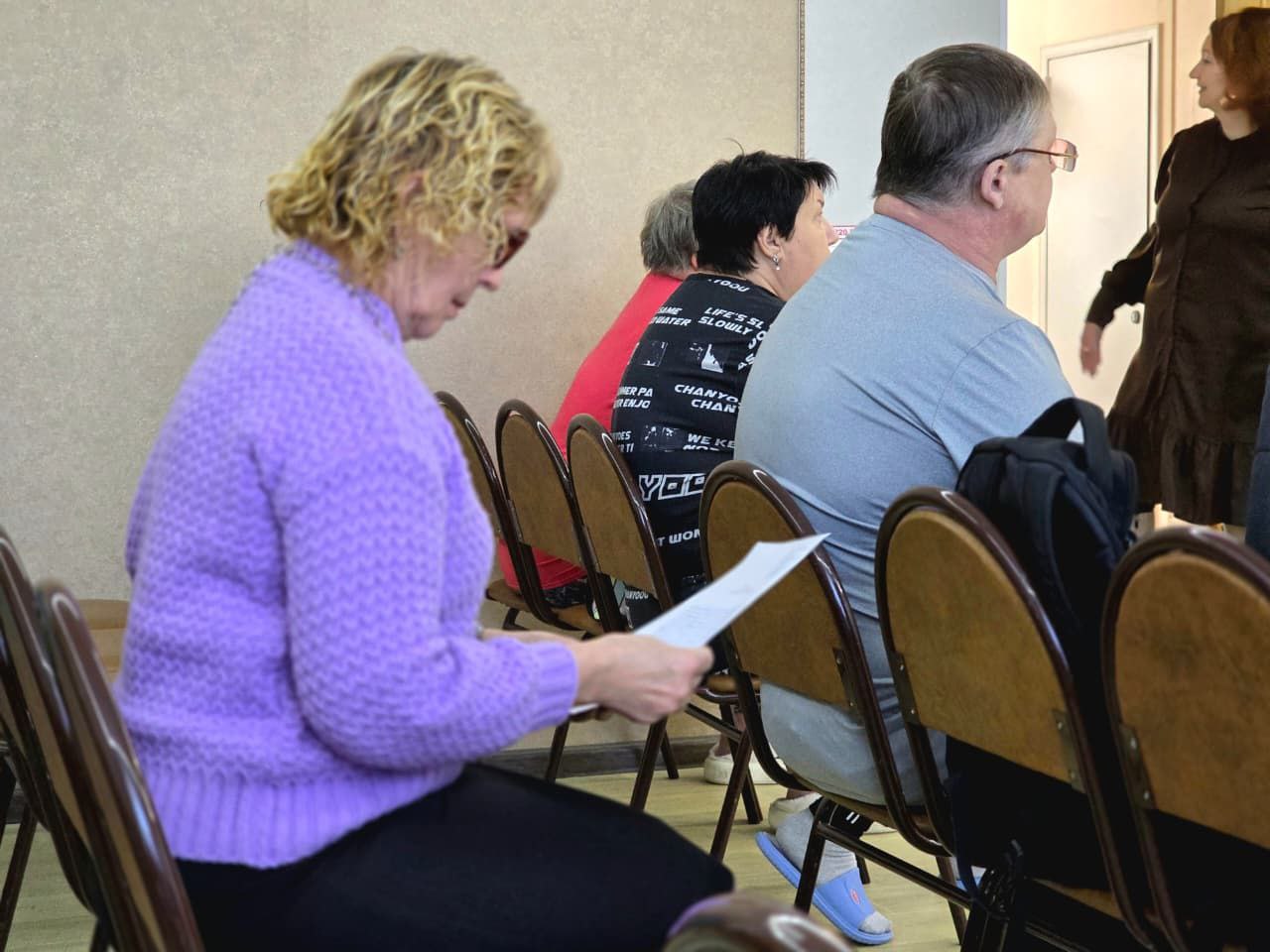 Заместитель прокурора г.Биробиджана Радислав Ревуцкий в ОГБУ «Комплексный центр Социального Обслуживания ЕАО» провел личный прием граждан по вопросам соблюдения прав социально незащищенных категорий граждан Заместитель прокурора г.Биробиджана Радислав Ревуцкий в ОГБУ «Комплексный центр Социального Обслуживания ЕАО» провел личный прием граждан по вопросам соблюдения прав социально незащищенных категорий граждан