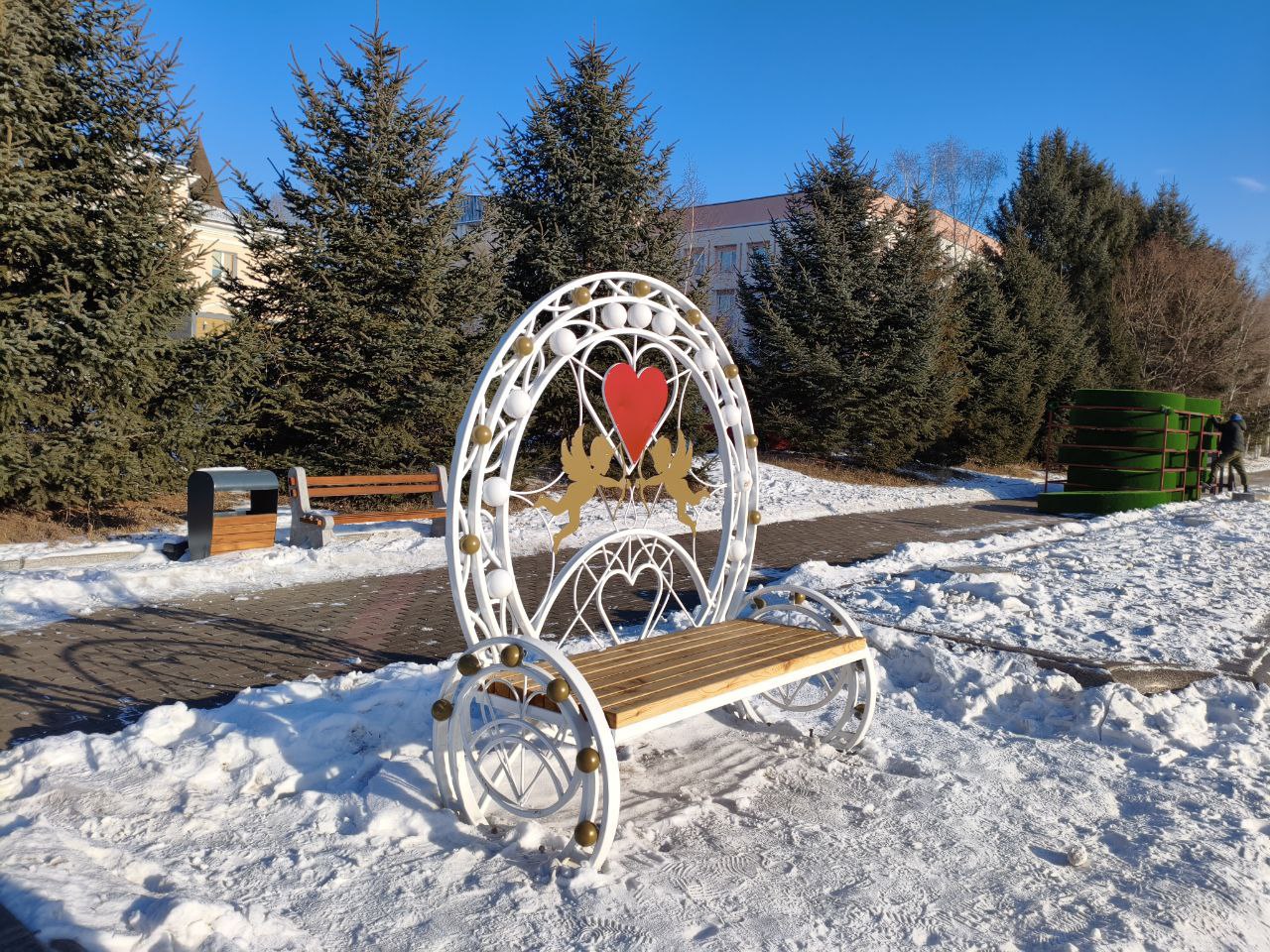 Продолжается масштабное благоустройство городской набережной в Биробиджане Продолжается масштабное благоустройство городской набережной в Биробиджане