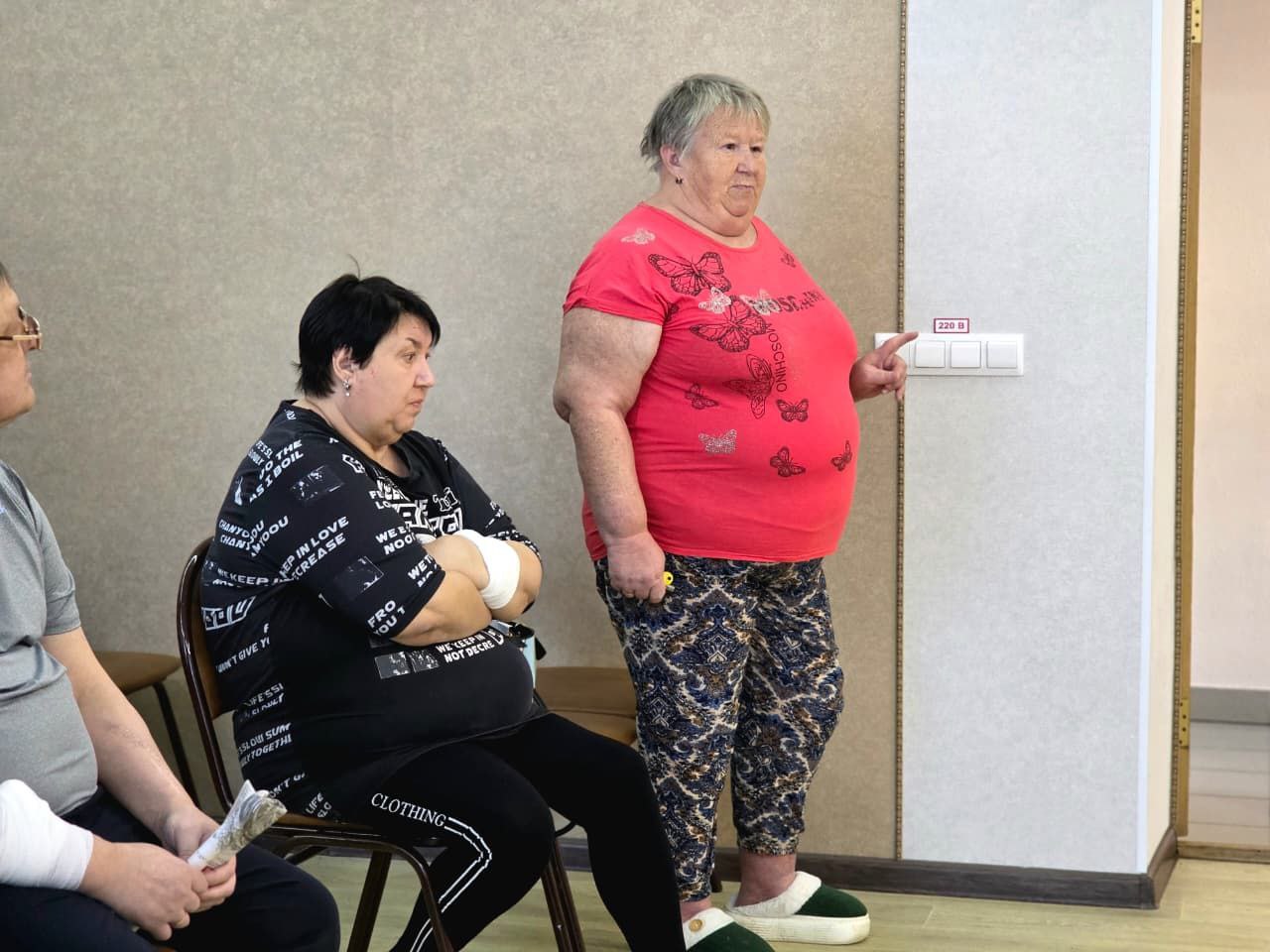 Заместитель прокурора г.Биробиджана Радислав Ревуцкий в ОГБУ «Комплексный центр Социального Обслуживания ЕАО» провел личный прием граждан по вопросам соблюдения прав социально незащищенных категорий граждан Заместитель прокурора г.Биробиджана Радислав Ревуцкий в ОГБУ «Комплексный центр Социального Обслуживания ЕАО» провел личный прием граждан по вопросам соблюдения прав социально незащищенных категорий граждан