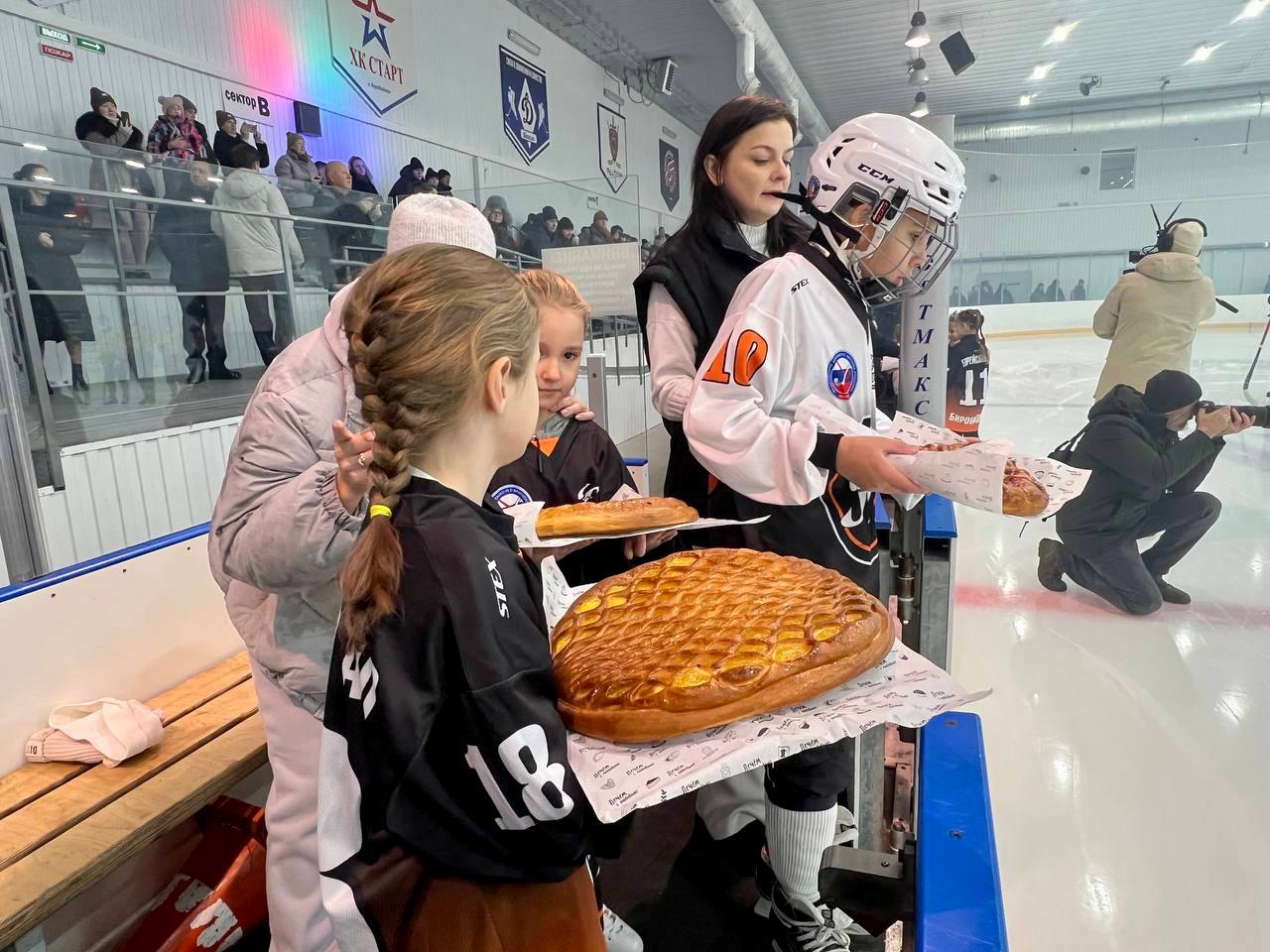 XXV Кубок губернатора ЕАО по хоккею с мячом стартовал в Биробиджане XXV Кубок губернатора ЕАО по хоккею с мячом стартовал в Биробиджане