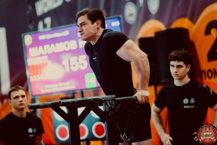 Биробиджанец Никита Шаламов установил 10 мировых рекордов на чемпионате мира по пауэрлифтингу