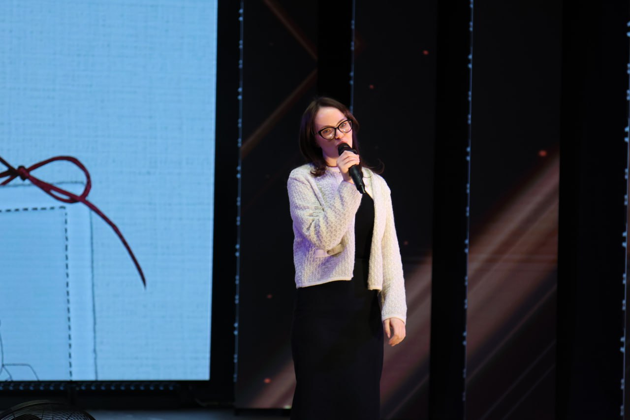 Вечер памяти "Жить за двоих" с Денисом Майдановым прошел в Биробиджане Вечер памяти "Жить за двоих" с Денисом Майдановым прошел в Биробиджане