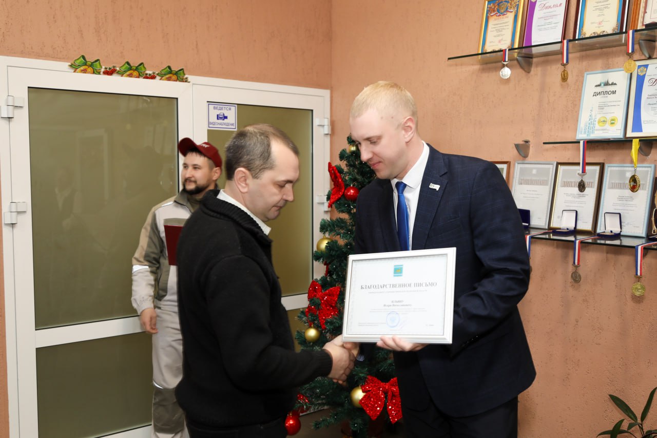 Депутаты парламента ЕАО поздравили «Бридер» с юбилеем Депутаты парламента ЕАО поздравили «Бридер» с юбилеем