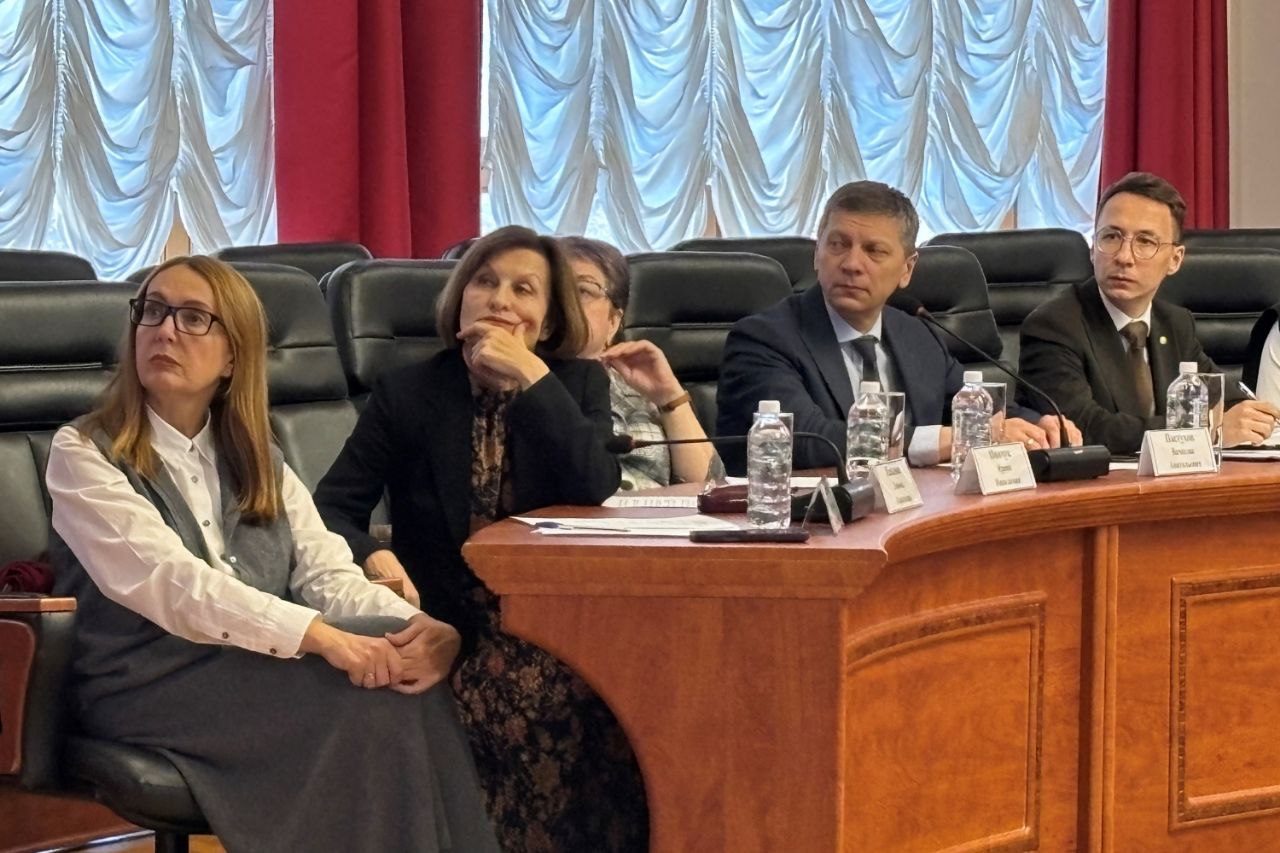 Анатолий Тихомиров: «Будем работать над совершенствованием нашей малой Родины во всех сферах и помогать жителям области» Анатолий Тихомиров: «Будем работать над совершенствованием нашей малой Родины во всех сферах и помогать жителям области»