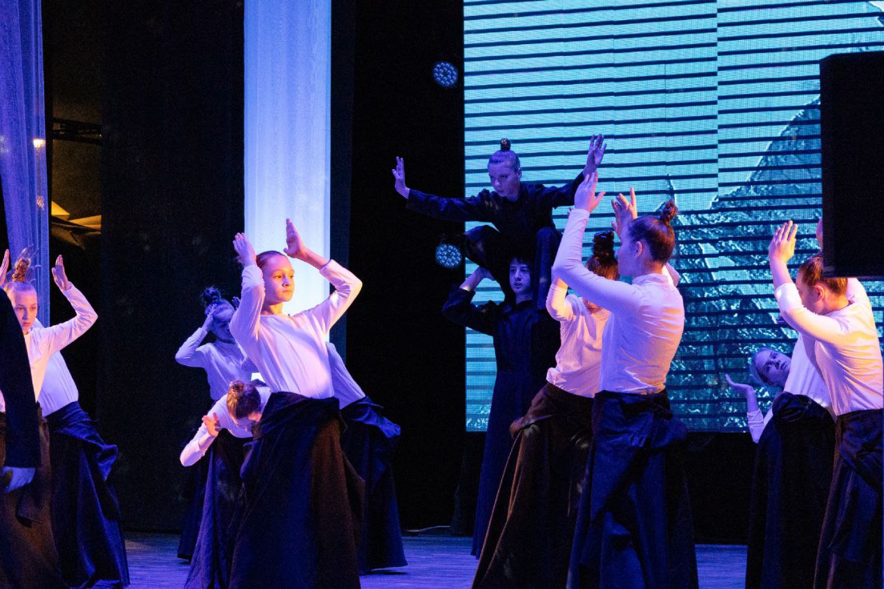 Первая ханукальная свеча зажглась в столице ЕАО Первая ханукальная свеча зажглась в столице ЕАО