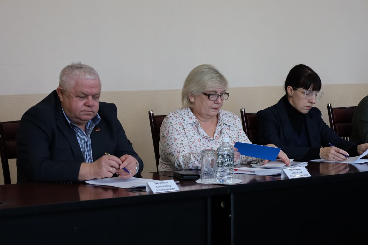 Депутаты городской Думы Биробиджана приняли бюджет города на 2026 год и плановый период 2027-2028 годов Депутаты городской Думы Биробиджана приняли бюджет города на 2026 год и плановый период 2027-2028 годов