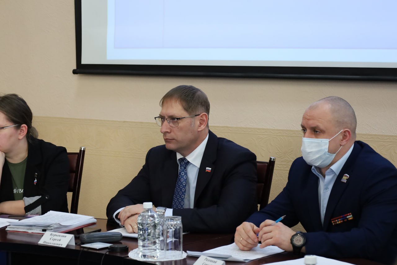 Депутаты городской Думы Биробиджана приняли бюджет города на 2026 год и плановый период 2027-2028 годов Депутаты городской Думы Биробиджана приняли бюджет города на 2026 год и плановый период 2027-2028 годов