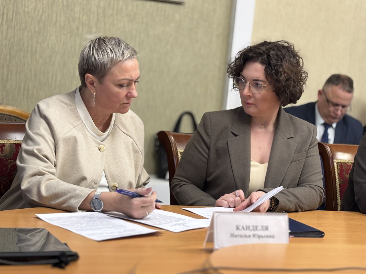 В Биробиджане состоялось заседание антинаркотической комиссии В Биробиджане состоялось заседание антинаркотической комиссии