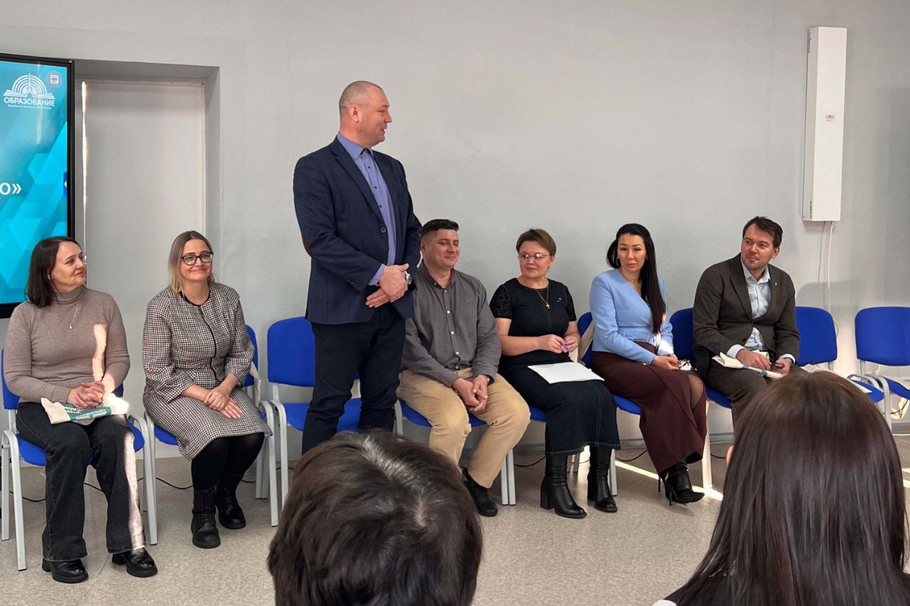 Возможности для развития профессионального образования в ЕАО обсудили в рамках круглого стола Возможности для развития профессионального образования в ЕАО обсудили в рамках круглого стола