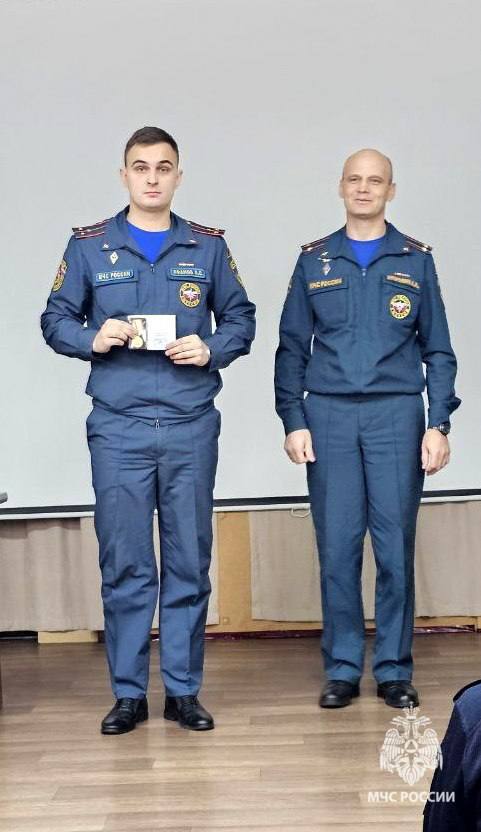 на календаре - пятница, в нашем коллективе - самое время для наград на календаре - пятница, в нашем коллективе - самое время для наград