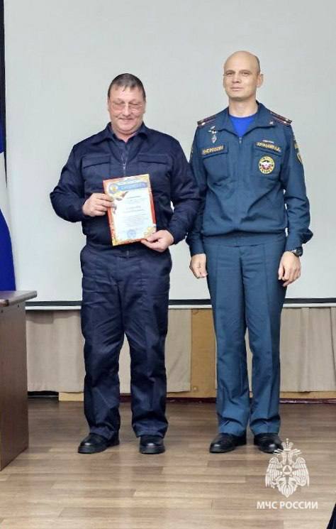 на календаре - пятница, в нашем коллективе - самое время для наград на календаре - пятница, в нашем коллективе - самое время для наград