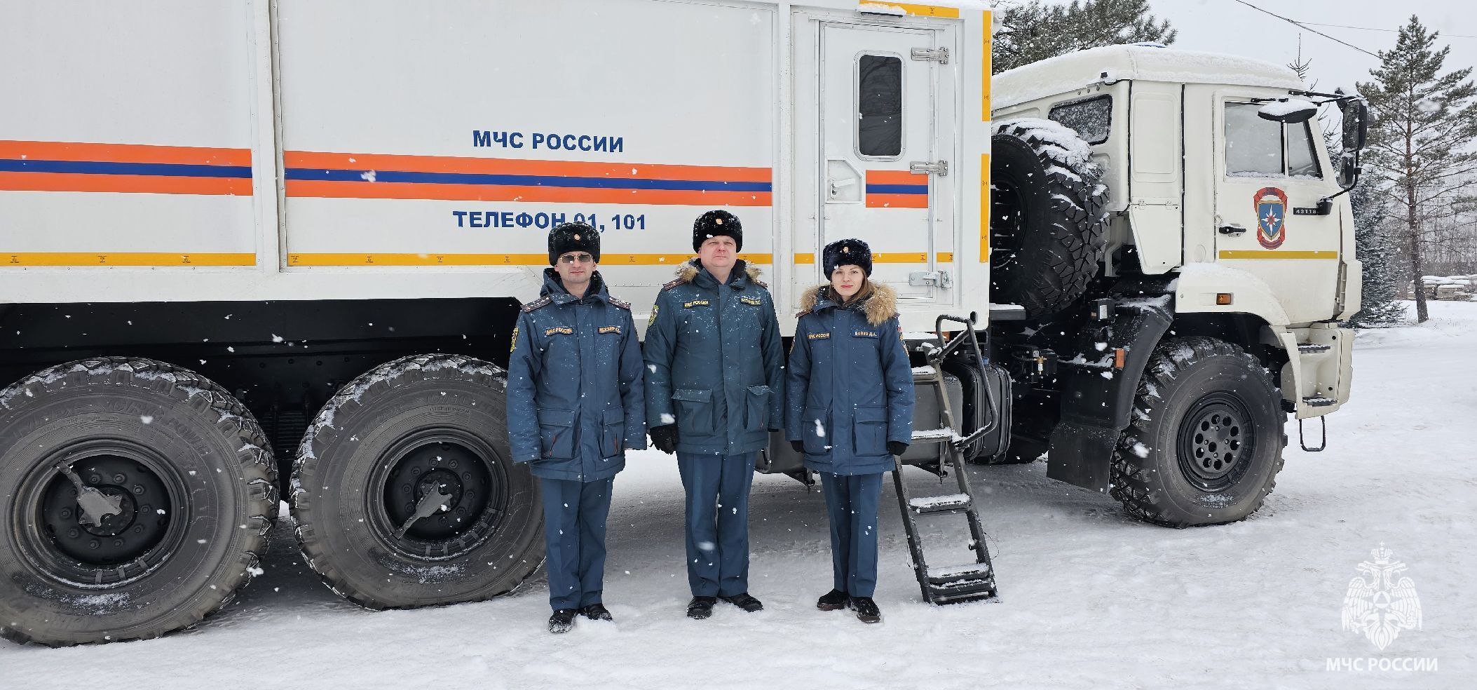 Снег обрушился на автономию