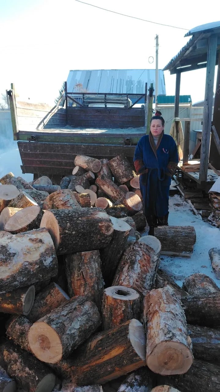 Биробиджанские семьи участников СВО продолжают получать твердое топливо