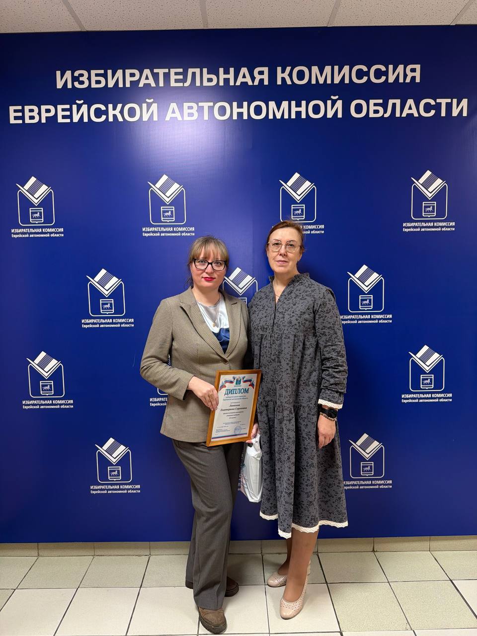 Самая приятная часть любой викторины — видеть счастливые глаза победителей и вручать им награды Самая приятная часть любой викторины — видеть счастливые глаза победителей и вручать им награды