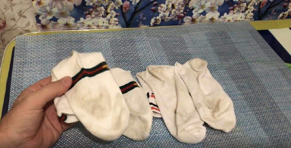 Как вернуть белоснежный вид белым вещам: простой метод с таблетками для посудомоечных машин