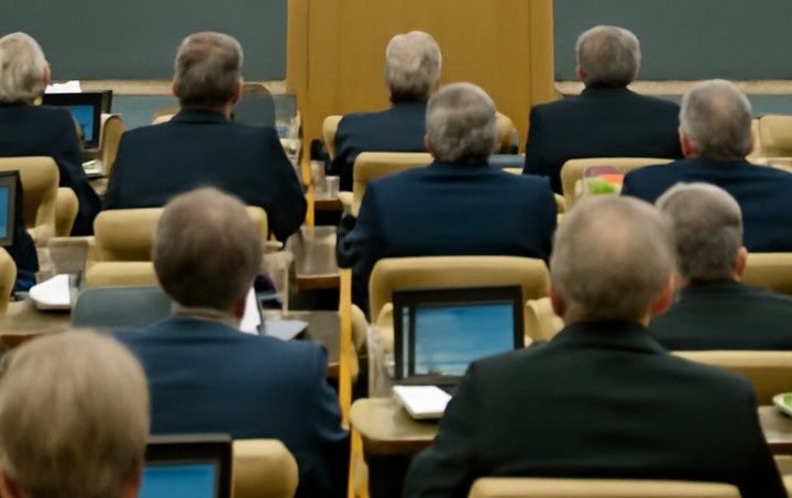 Новые изменения в пенсионной системе: родителям ждет неожиданный бонус