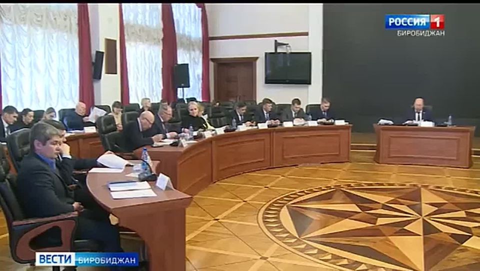 Около тридцати вопросов рассмотрели областные законодатели на заседании